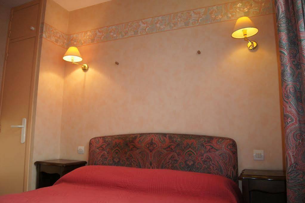 Relais Du Val Vert Le Puy-en-Velay Exterior photo